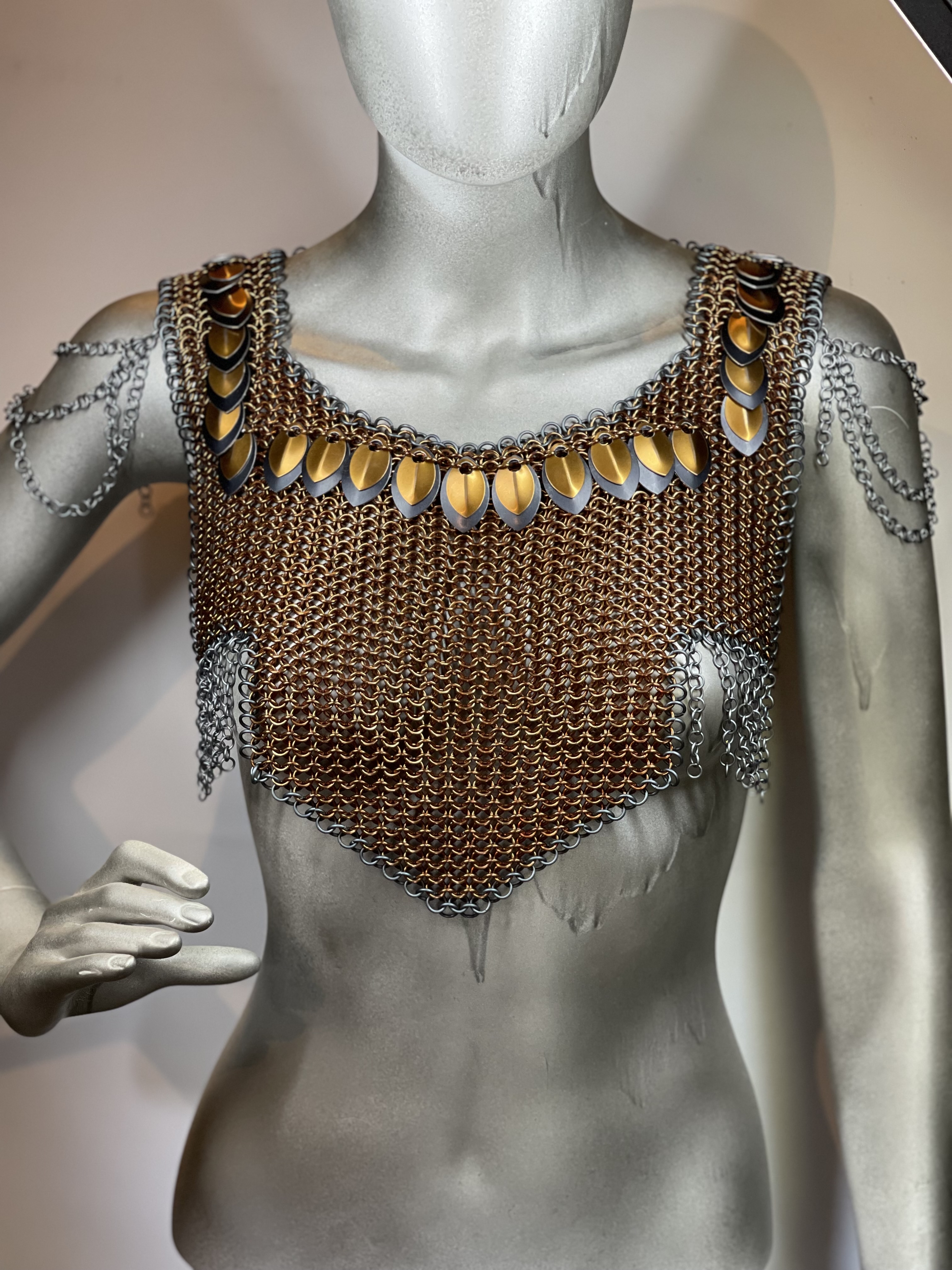 “European 4-in-1 chainmaille necklace in bronze with matching bronze dragon scale shoulders, named The Hunter—handcrafted for stealth and fantasy flair.”
