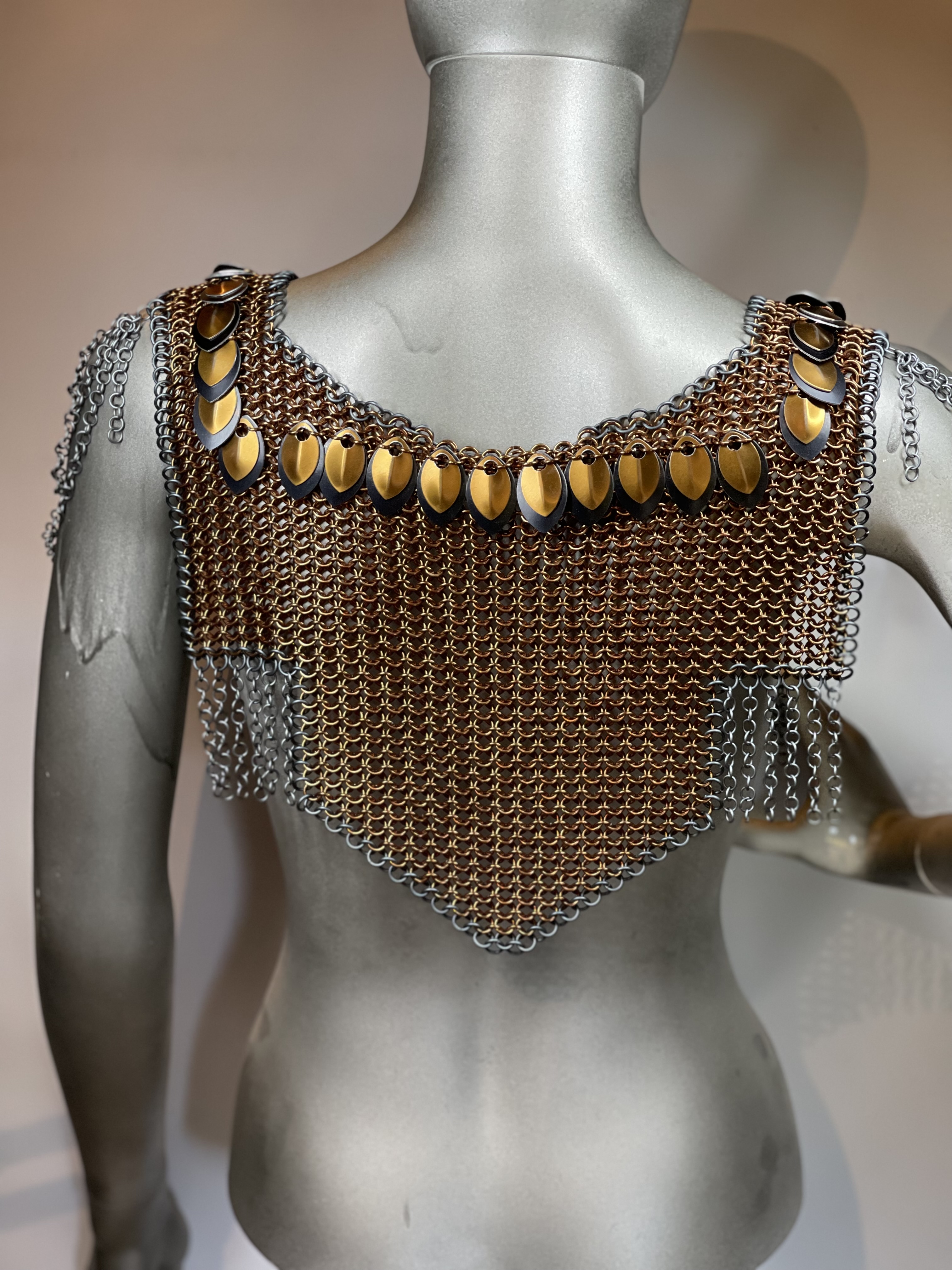 “European 4-in-1 chainmaille necklace in bronze with matching bronze dragon scale shoulders, named The Hunter—handcrafted for stealth and fantasy flair.”
