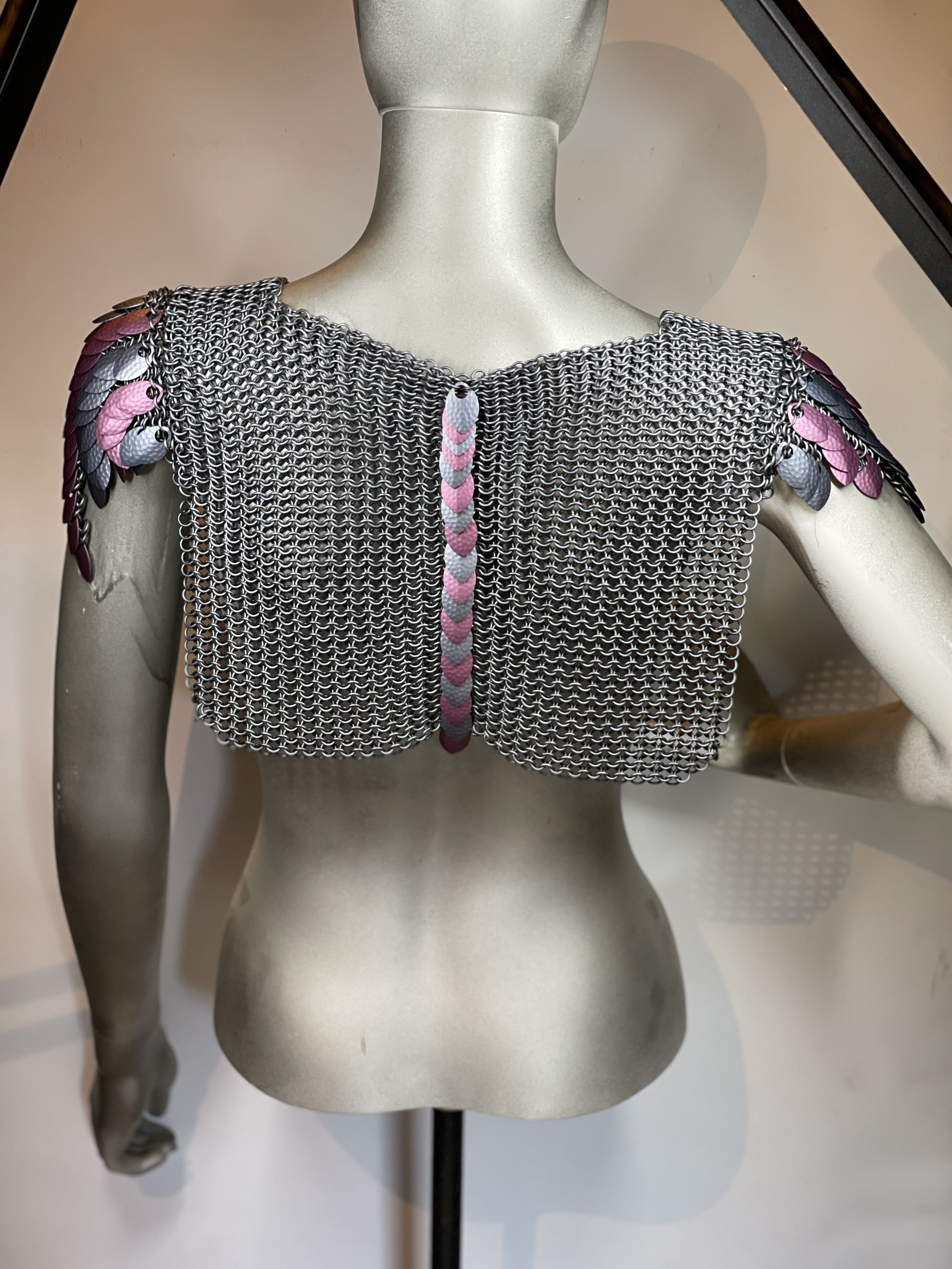 “European 4-in-1 chainmaille necklace in grey with mauve and silver dragon scales on the front and shoulders, named Moonshard—handcrafted for celestial fantasy wear.”
