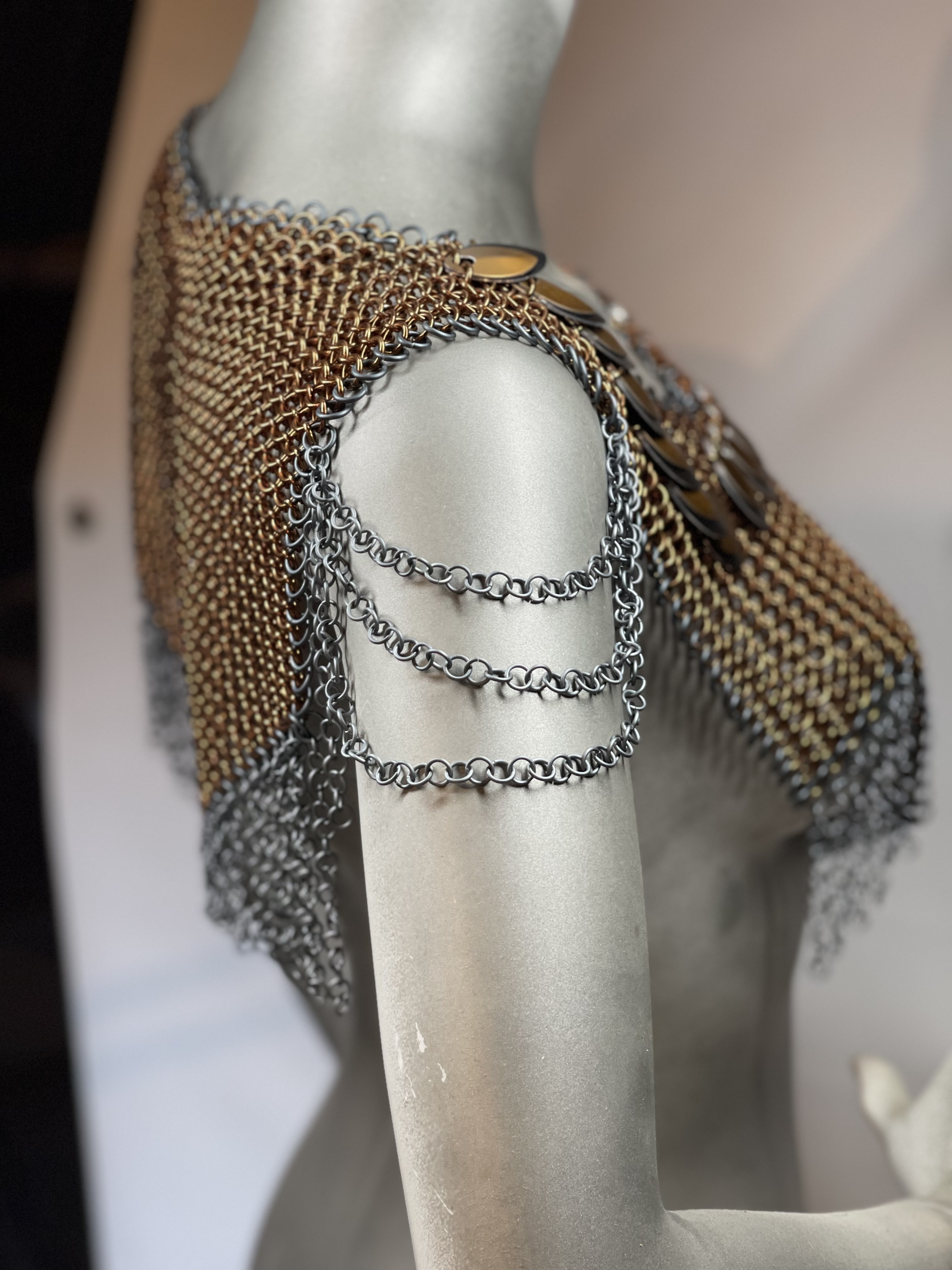 “European 4-in-1 chainmaille necklace in bronze with matching bronze dragon scale shoulders, named The Hunter—handcrafted for stealth and fantasy flair.”
